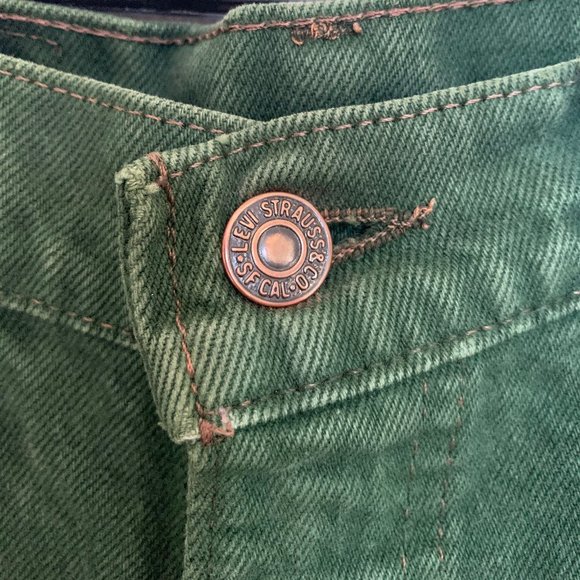 Vintage Levi's denim shorts, green, large - Picture 3 of 4